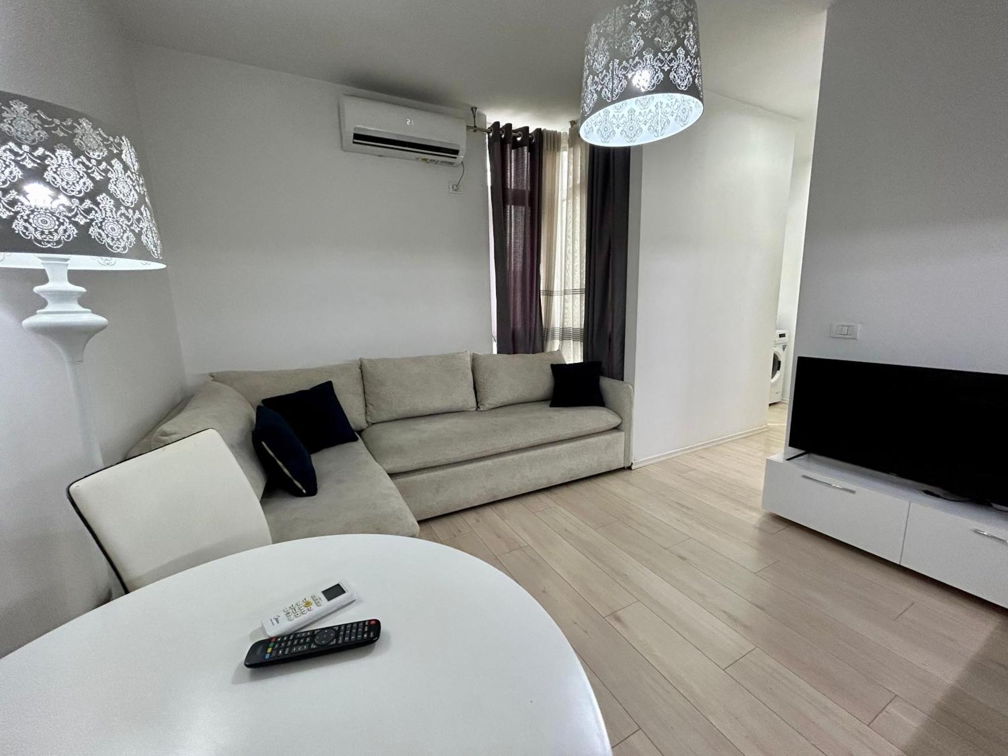 A&X Lovely And Central Apartment - 24H Self Check-In Tirana Exterior photo
